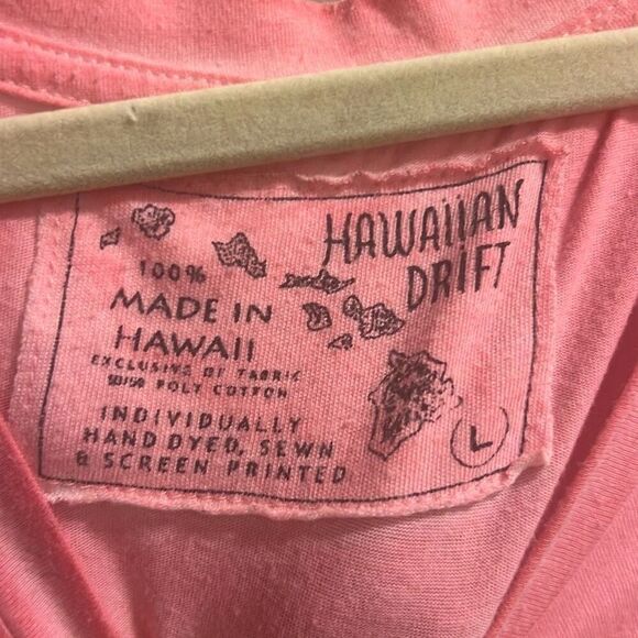 ✨Hawaiian Drift Sz Large Pink T-Shirt✨ - Picture 4 of 5
